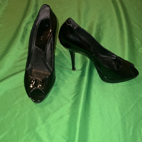 Preloved Dior Elegant Black Peep-Toe Heels size 40 - Picture 3 of 16